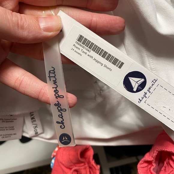 Chapeau Pointu, Girls Toddler Size 24 Mths, White Tank w/Pink short Matching set - Picture 8 of 9